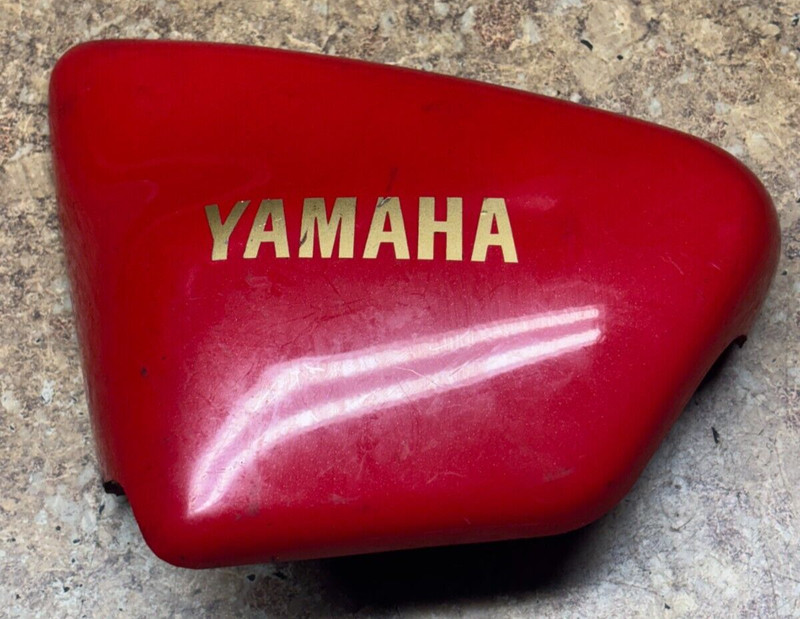 1997 Yamaha Virago XV250 Left Side Cover Plastic Panel Body Cowl Red XV 250 C3