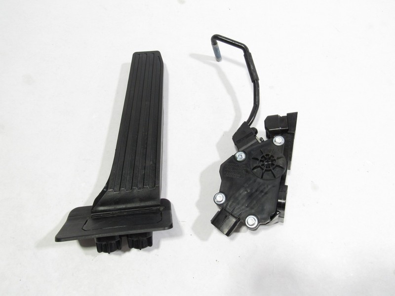 13-17 Lexus LS460 2014 Front Left Driver Door Belt Window Frame Cover |
