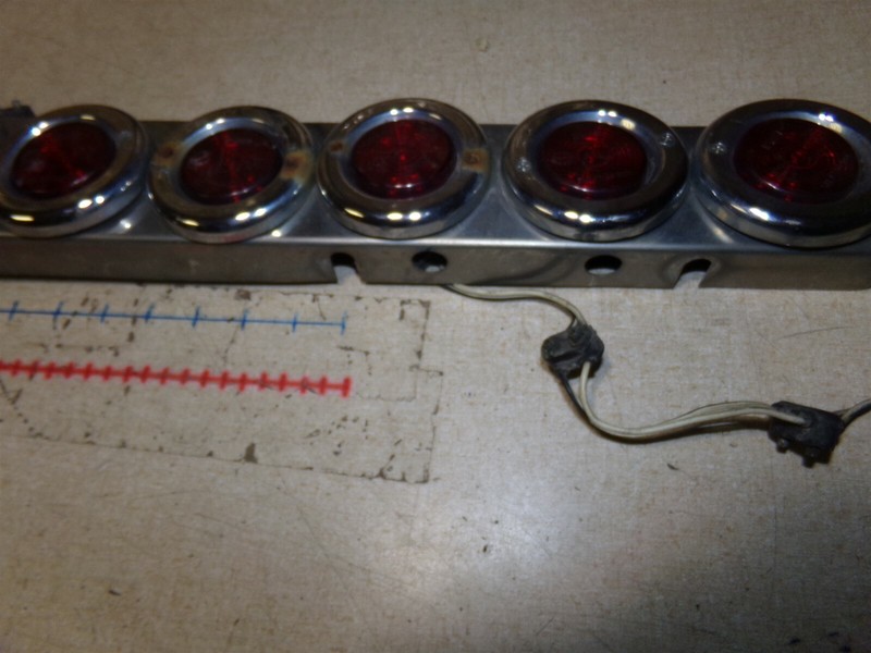 Red Light Bar 21282AA SAE P2 D8 20" x 4"*FREE SHIPPING*