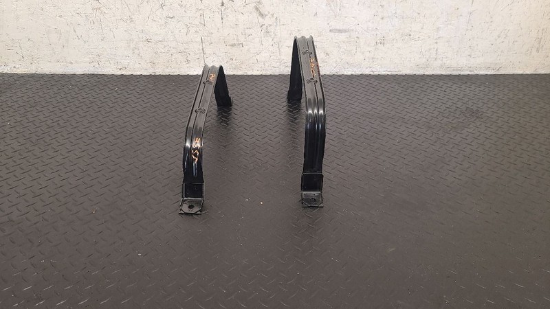 24-25 Buick Envista Fuel Gas Tank Straps Pair OEM 42732192