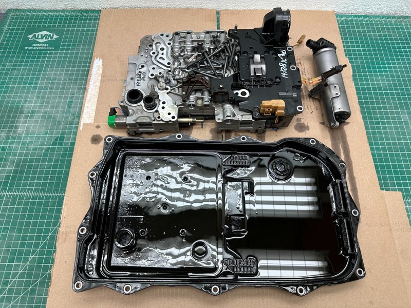 2014 BMW 328i xDrive 8HP-45x AUTOMATIC TRANSMISSION CONDUCTOR PLATE VALVE BODY