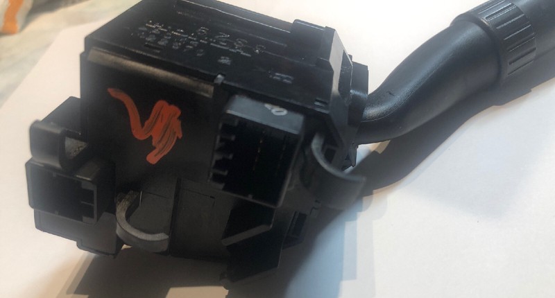 RIGHT WINDSHIELD WIPER CONTROL SWITCH M22670 OEM ACURA TL 2004 05 06 07 2008