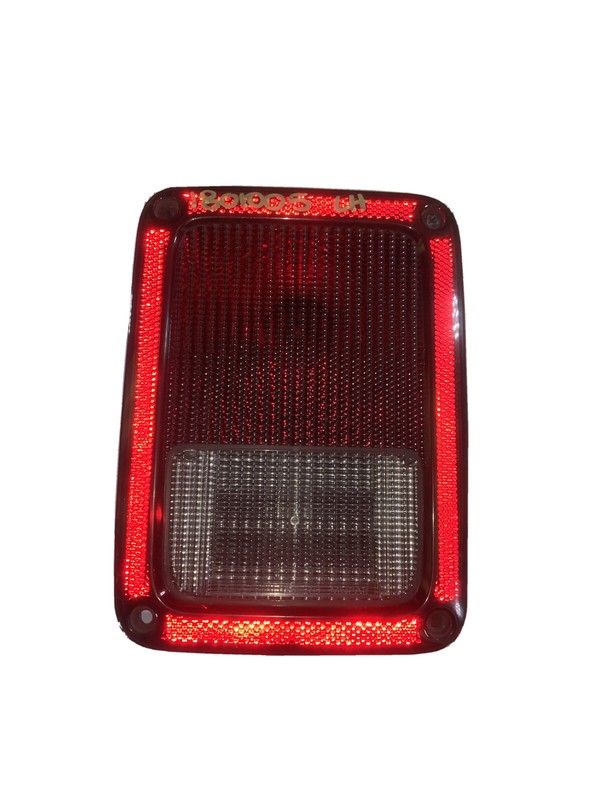 JEEP WRANGLER TAIL LIGHT RIGHT SIDE OEM 55077890AF