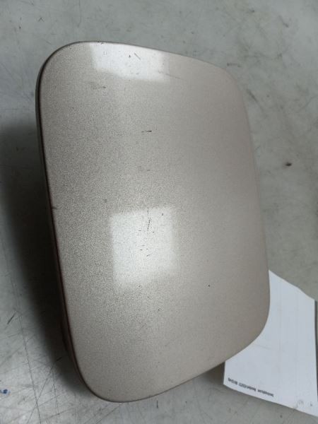 97 98 99 00 01 Toyota Camry Fuel Filler Door GLD-4M9