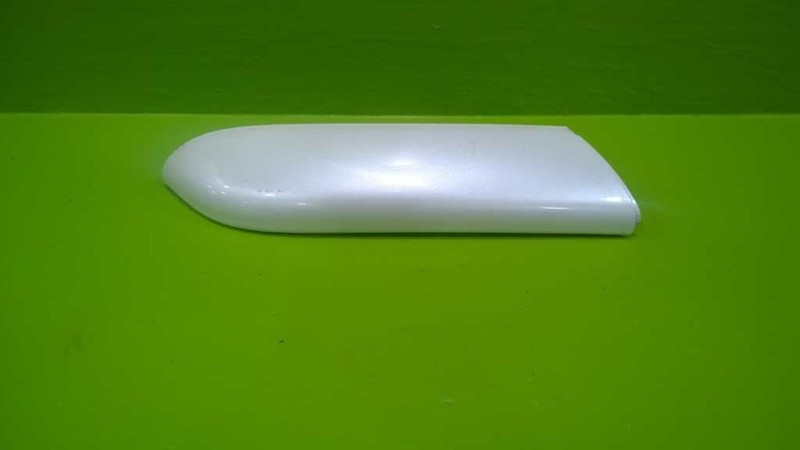 07 08 09 10 11 12 CADILLAC ESCALADE RIGHT REAR LUGGAGE ROOF RACK END CAP 2423-9