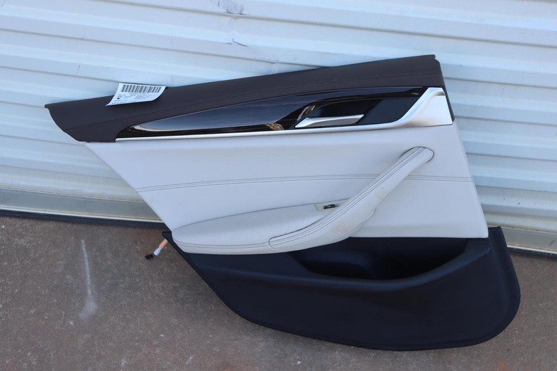 2017-2022 BMW 540I G30 REAR LEFT DRIVER SIDE DOOR PANEL TRIM COVER OEM