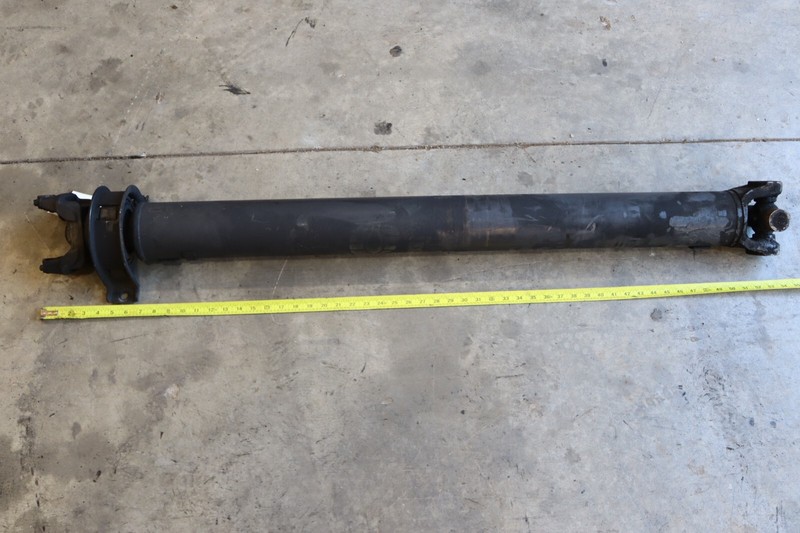 08-18 INTERNATIONAL DURASTAR 4300 4X2 REAR DRIVESHAFT CARDAN SHAFT 53 1/2 IN OEM