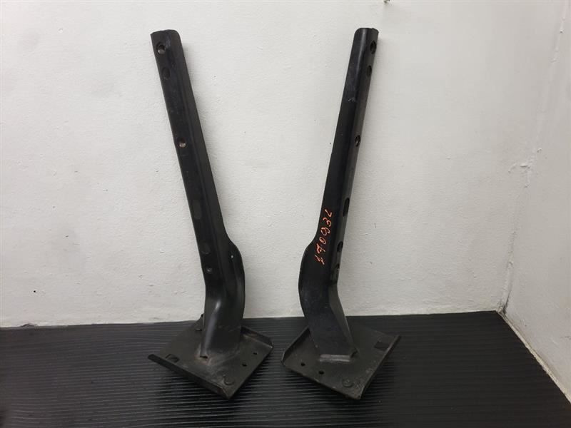 05-16 Chrysler Town Country Rear Bumper Extension Rail Brackets OEM 5113322AA