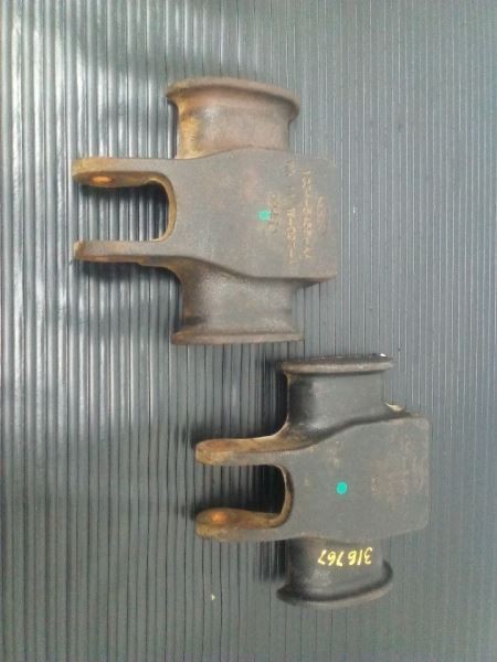 99-04 Ford F250 F350 Front Leaf Spring Plates Spacers Pair OEM 1C3Z-5458-AA