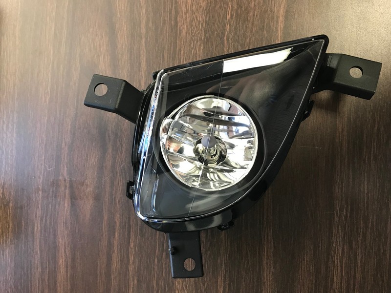 HELLA FOG LIGHT RIGHT SIDE BMW 3 SERIES 1N0010084-021 R