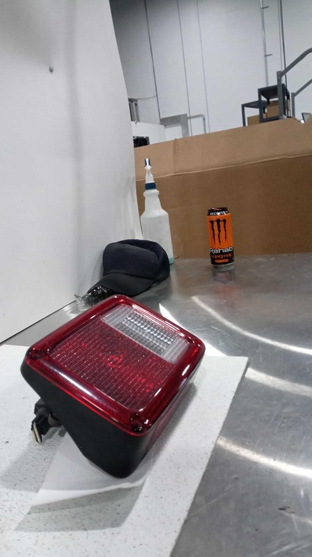 2018 Jeep Wrangler Left Tail Light Assembly Grey 399148 Used 74K Miles