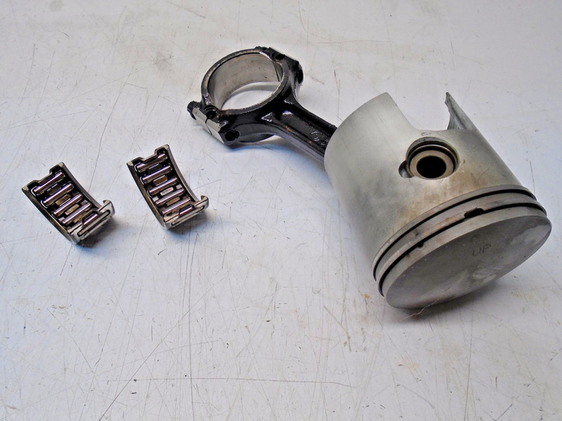 CC3 5006686 OMC Piston Standard Evinrude Johnson Outboard 25hp1996-2001