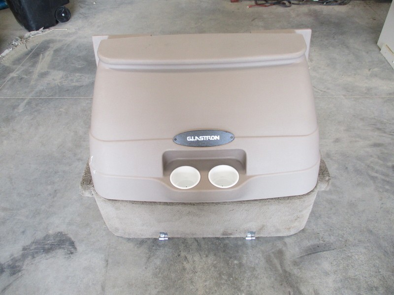 2002 Glastron SX-175 VEC Sterndrive Engine Motor Cover Tan