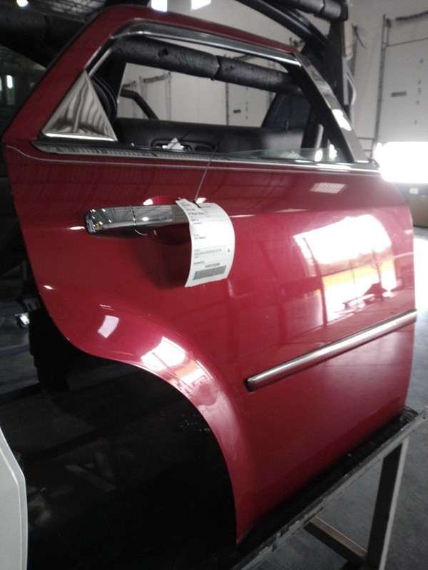 2010 Chrysler 300 Rear Right Door Red 546460 58K Miles Used Auto Part