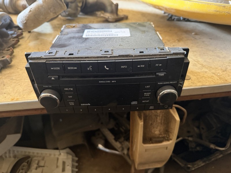 07-12 Dodge Caliber Single Disc CD MP3 Satellite Radio Receiver P05091226AD OEM
