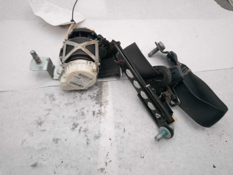 2008 Dodge Nitro OEM Seat Belt White Driver Retractor 165K Miles - Used