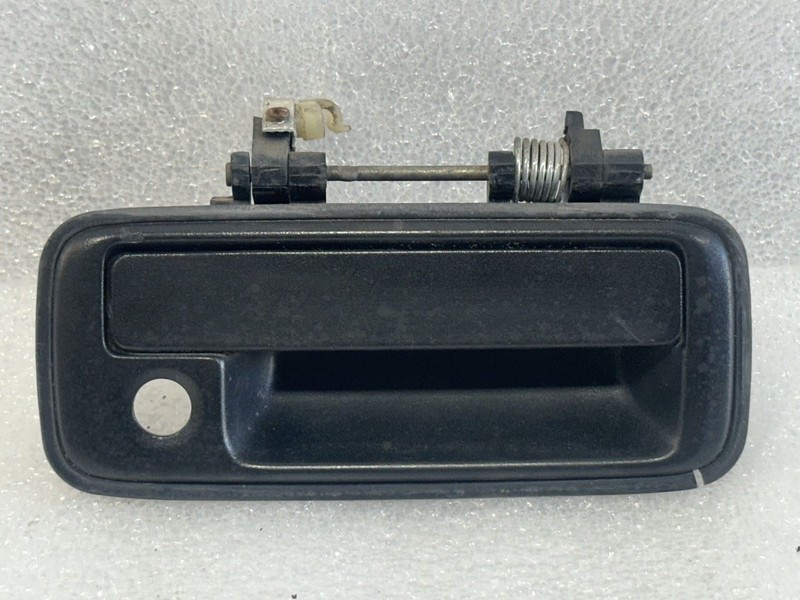 1986 1987 1988 1989 TOYOTA CELICA RIGHT PASSENGER SIDE EXTERIOR DOOR HANDLE