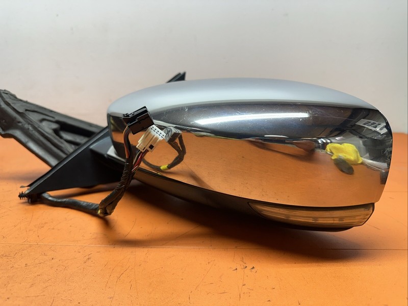 83351AE | 2011 - 2014 Chrysler 300 Left Mirror Turn Signal BLIND SPOT OEM Heated