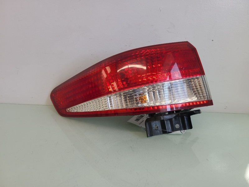 Driver Tail Light Sedan Quarter Panel Mounted Fits 03-04 ACCORD 583114