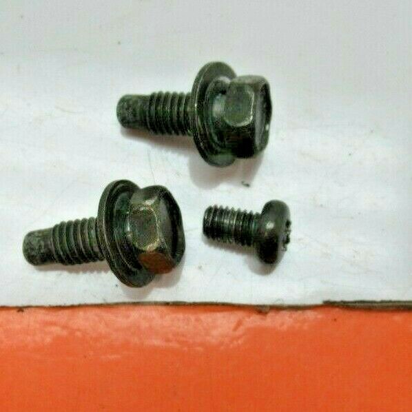 BOLTS BOLT REAR DOOR VENT GLASS TRACK TO DOOR SHELL TRACK for 03-06 INFINITI G35