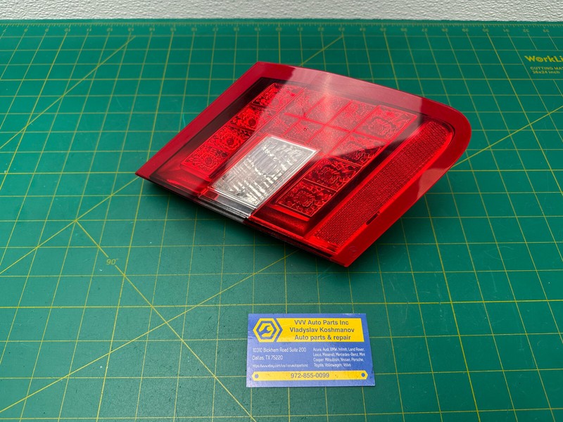 10-13 Mercedes E-class W212 REAR LEFT DRIVER SIDE INNRER TAIL LIGHT LAMP OEM