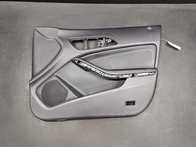 Front Right Door Trim Panel 2018 Mercedes CLA 250 3008824700 2014 2015 - 2019