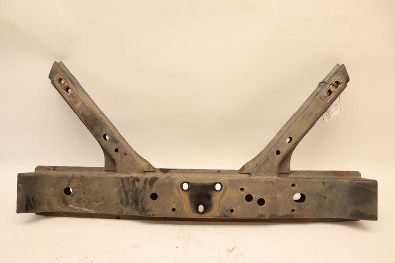 2011-2013 INFINITI QX56 2WD AUTOMATIC TRANSMISSION SUPPORT BRACE MOUNT OEM