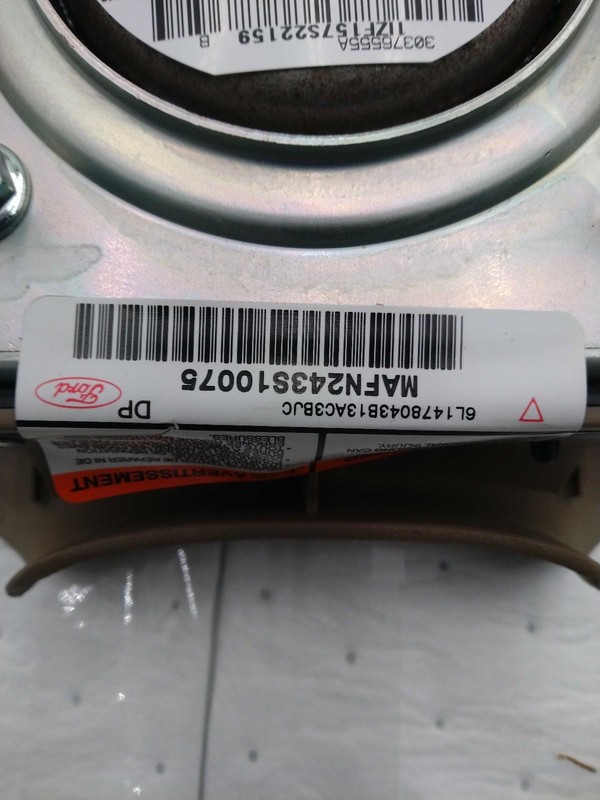 2006 Ford Expedition Steering Wheel Air Bag Grey OEM Used 125K Miles