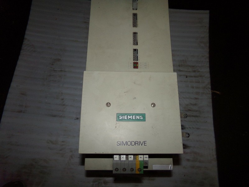 Siemens 6SC6112-2VA01 Simodrive *FREE SHIPPING* damaged plastic on the corner