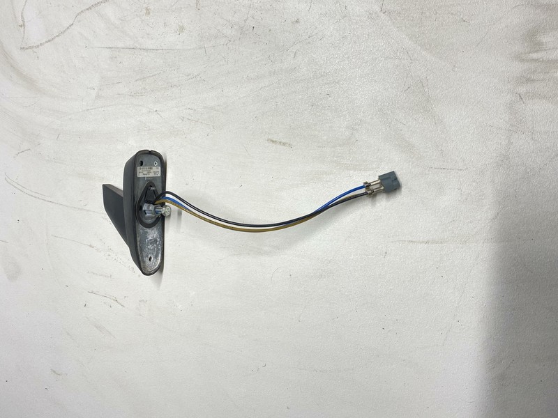2007-2013 Chevrolet Silverado Antenna Assembly Oem 07 09 10 11 12 13.