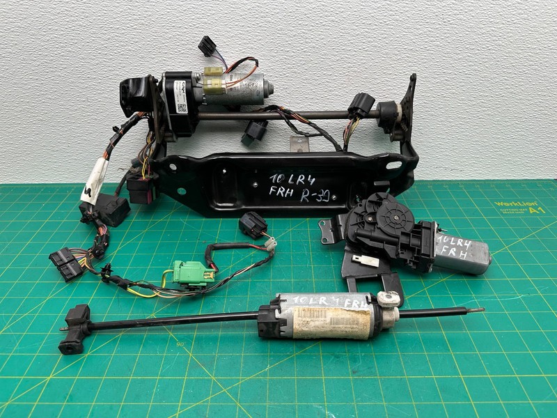 10-12 LAND ROVER LR4 FRONT RIGHT SIDE SEAT LOWER FRAME W/ MOTOR SET OEM