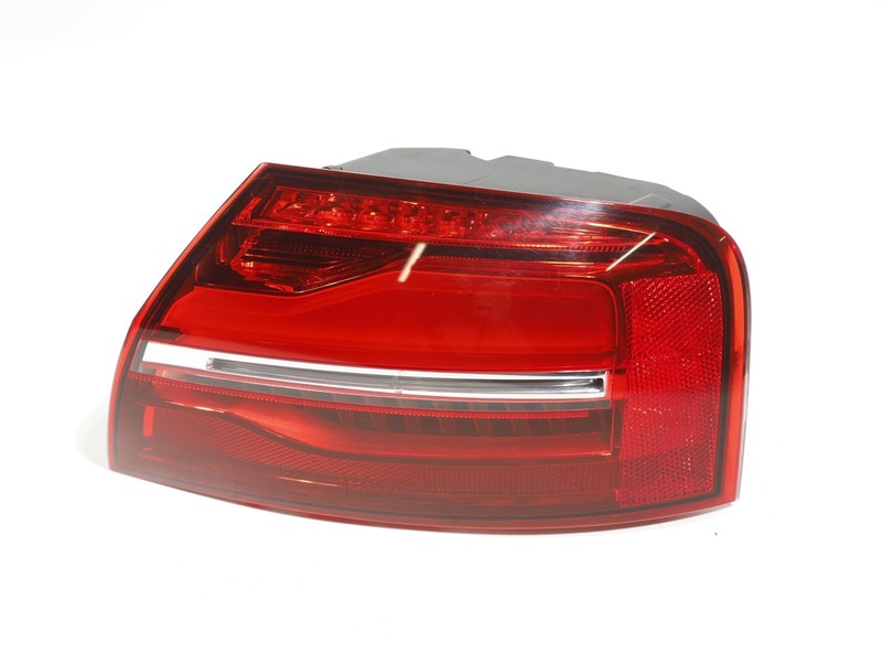 15-18 Audi A8L Quattro A8 S8 D4 Facelift Outer RIGHT Tail Light 4H0945096J OEM