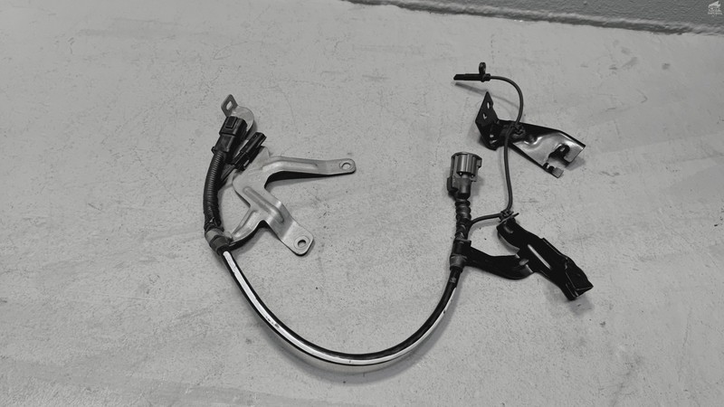 Nissan Rogue 2021-2025 Rear Right Passenger Side ABS Wheel Speed Sensor OEM