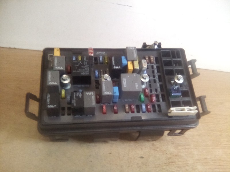 Mack 21734422-01 Fuse Relay Panel