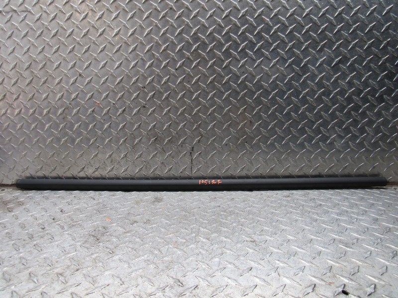 2014 CHEVROLET CRUZE RIGHT PASSENGER FRONT DOOR MOLDING TRIM