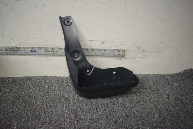 HONDA FRONT LEFT SIDE MUDGUARD FACTORY OEM