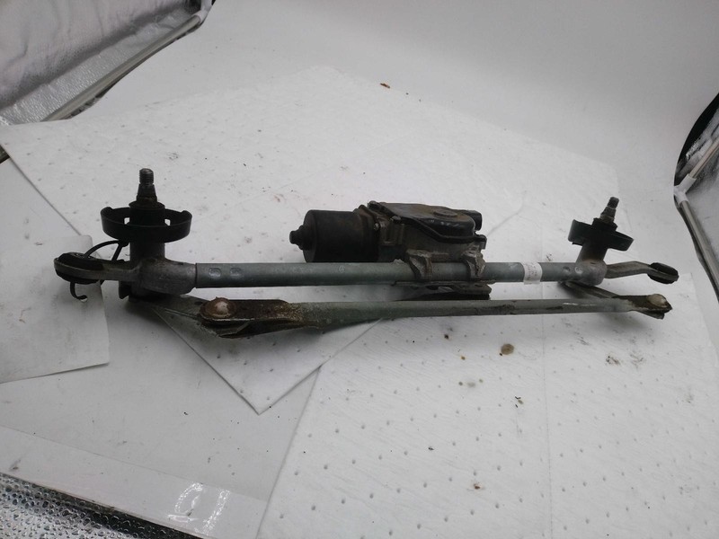 Used Windshield Wiper Motor fits: 2015 Nissan Rogue VIN 5 1st digit USA built Gr
