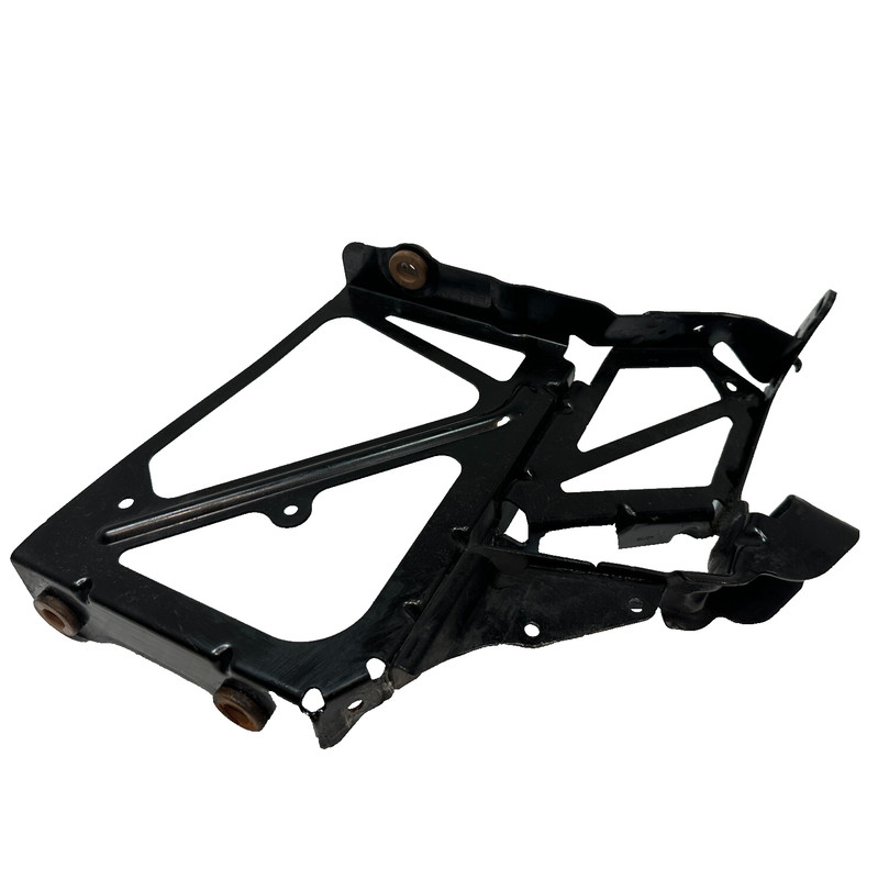2013-2018 AUDI S6 AUXILIARY RADIATOR SUPPORT MOUNT BRACKET OEM