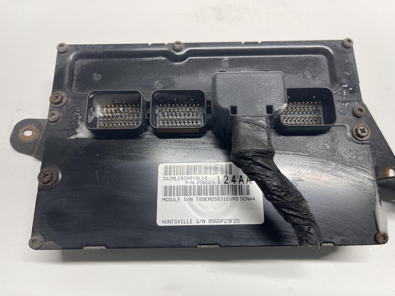 2003 04 Ecu Ecm Dodge Durango 4.7L Engine Control Unit ECU OEM # P 56029124AA