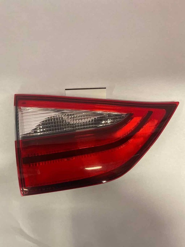 Tail Light Assembly TOYOTA SIENNA Left 15 16 17 18 19 20