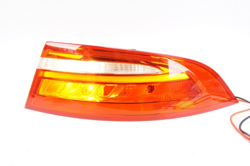 JAGUAR XE Right RH Tail Light Tail Lamp Backup Lamp OEM 2016 - 2019