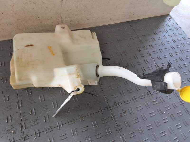 Wash Reservoir Fits 13-18 C-MAX 3470473