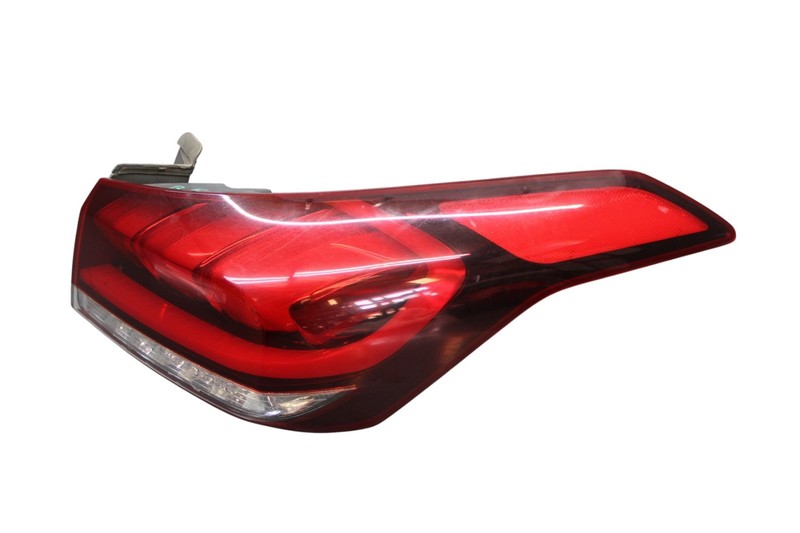 15-17 Hyundai Genesis G80 Rear Right Side Outer Tail Light Lamp Assembly Oem