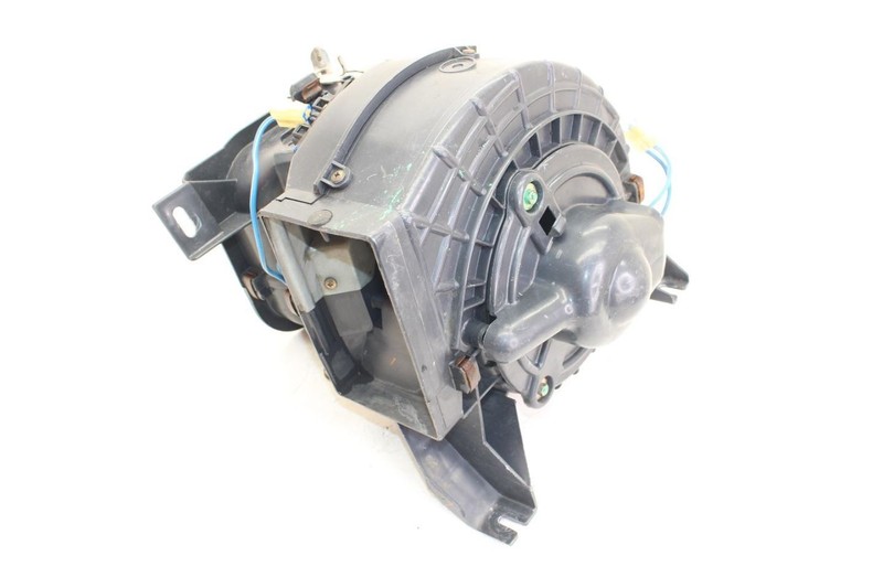 91-93 Mazda B-2600 Blower Motor Housing UB4061140C