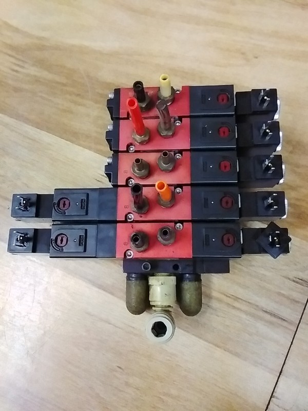 VERSA CGG-4222-027-HC-D024 Solenoid W/Subplate C5M-4300-5
