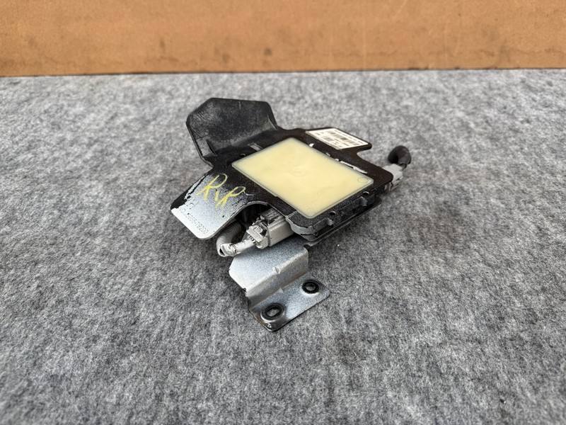 KIA STINGER 2018-2021 OEM RIGHT PASSENGER BLIND SPOT RADAR MODULE SENSOR UNIT