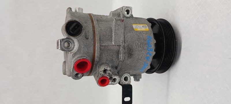17-'18 HYUNDAI TUCSON AC Compressor 2.0L 31k miles OEM 1 Year Warranty!