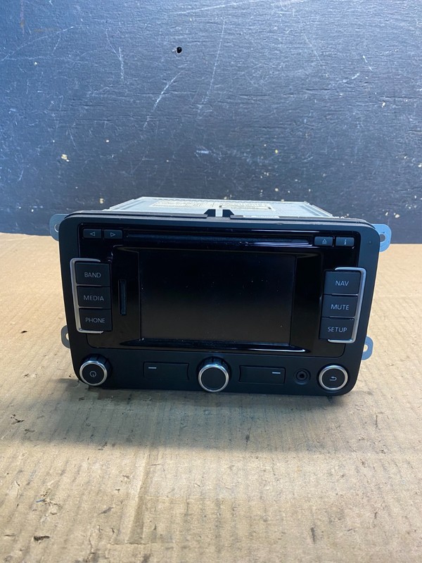 2012-2018 Volkswagen Golf GTIRadio CD Player AM/FM Screen Display AA7810 DG