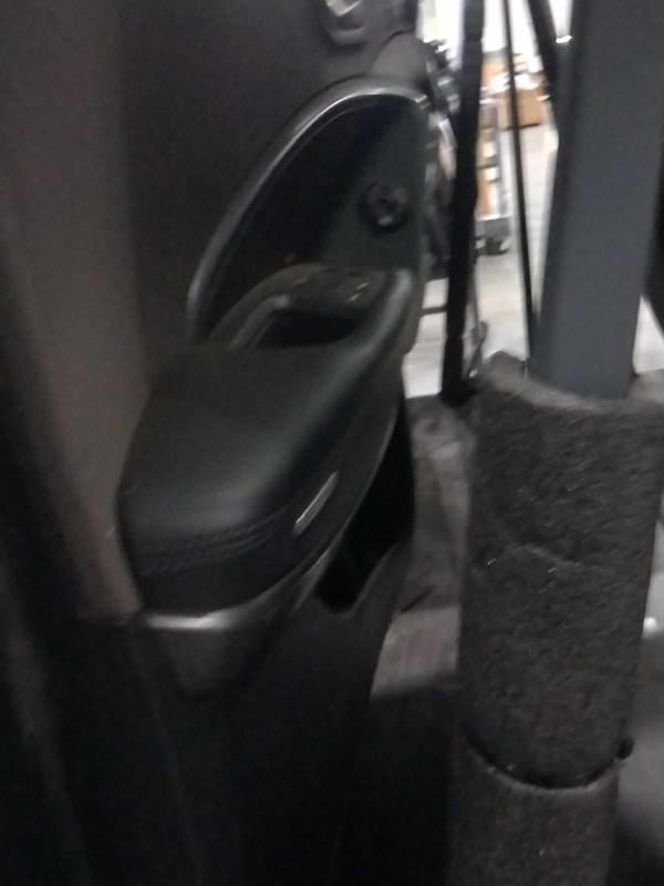 2018 Hyundai Santa Fe Left Door Grey 4DR SUV Used OEM Part 435331