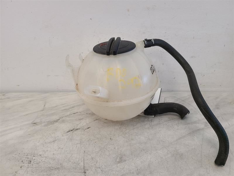 Coolant Reservoir Fits 06-10 12-22 PASSAT 577696